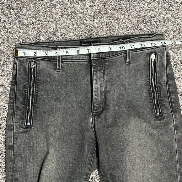 Banana Republic Mid Rise Skinny Utility Black Washed Jean size 4/27 - Picture 8 of 9